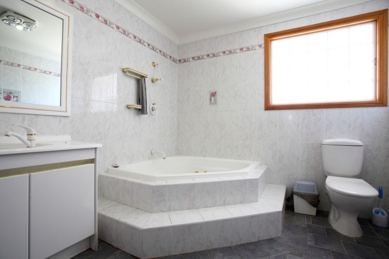 Top Bathtub Installation Companies in Rosedale, MD